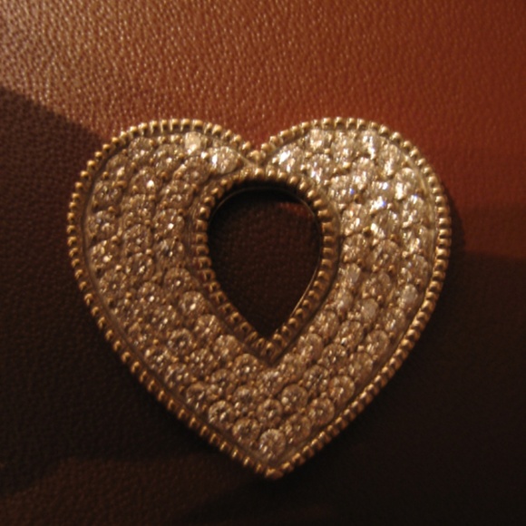 $3,500 Judith Ripka 18K White Gold 73 Diamonds 1.043 CTW Heart Pendant No Chain - Picture 2 of 12